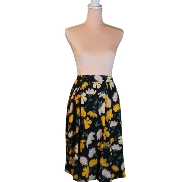 LuLaRoe Medium Length Skirt - Picture 1 of 1